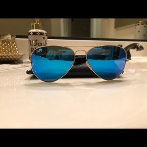 Rayban blue aviators